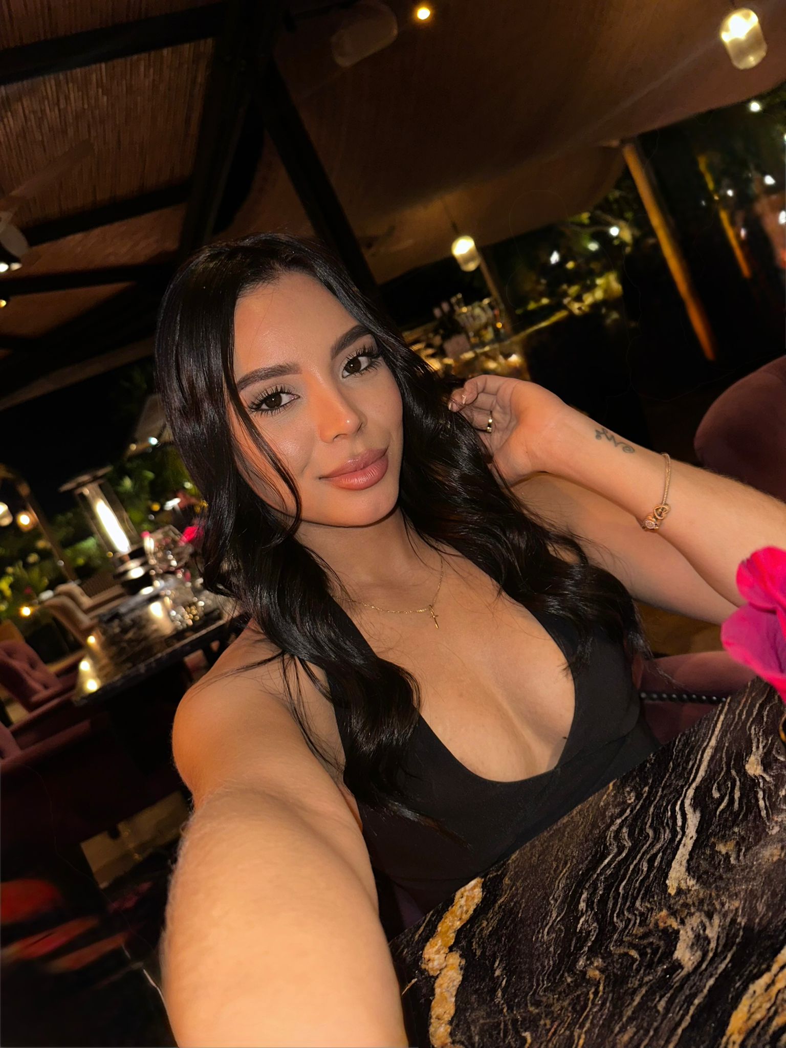 Escort - SOPHIA - Ibiza Tops